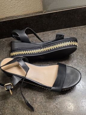 Aldo Black Wedge Sandal With Gold Woven Details Womens 11